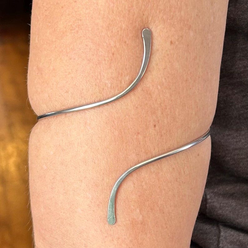 Armlet Minimalist Armband - Wisp Arm Cuff - Silver Stainless Steel Upper Arm Bracelet image 2