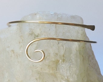 Gold Armlet - Upper Arm Jewelry - Single Swirl Armband - Arm Band - Upper Arm Bracelet - Smooth Armlet - Solid Brass - Made to Order