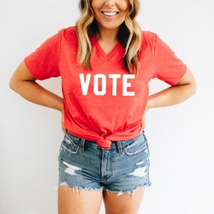 Votum V-Ausschnitt Shirt | V-Neck Grafik T-Shirt | Stimmshirt | Abstimmung T-Shirt | Damen-Wahlhemd | Herren-Wahlhemd | Unisex Passform