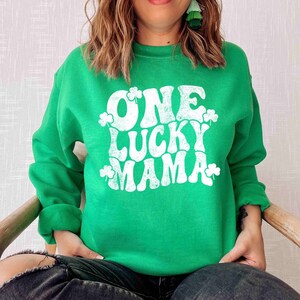 St. Patty&#39;s Day Mom Sweatshirt | Een Lucky Mama St. Patty&#39;s Day Sweatshirt | Lucky Mama Sweatshirt | St. Patrick&#39;s shirt voor mama