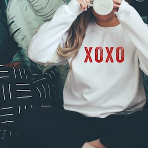 XOXO Valentine's Day Sweatshirt Love Shirt Women's Sweatshirt Fun Valentine Sweatshirt Men's Shirt Galentine's Day White