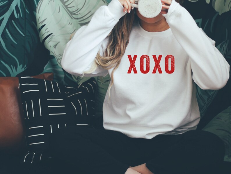 XOXO Valentine's Day Sweatshirt Love Shirt Women's Sweatshirt Fun Valentine Sweatshirt Men's Shirt Galentine's Day White