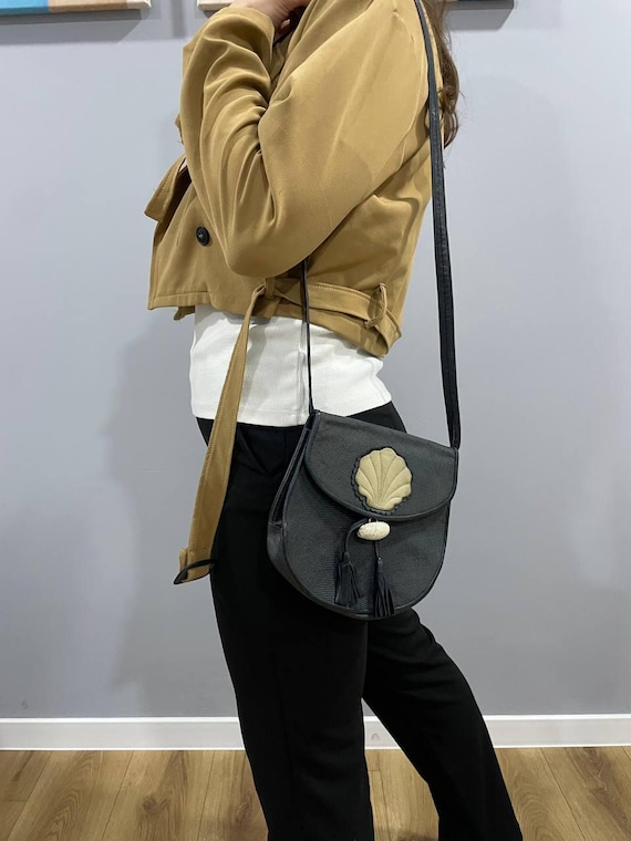 Vintage Yves Saint Laurent YSL Canvas Shell Closure Women