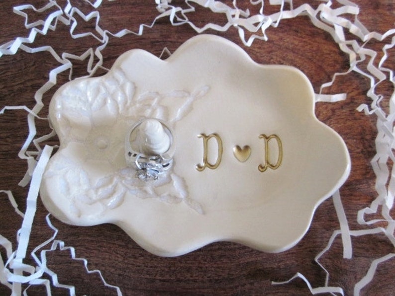 Bridesmaid gift pottery Ring Dish Wedding Gift for Couple White gold Wedding Ring holder Ring Dish Personalized Ring dish Ring holder