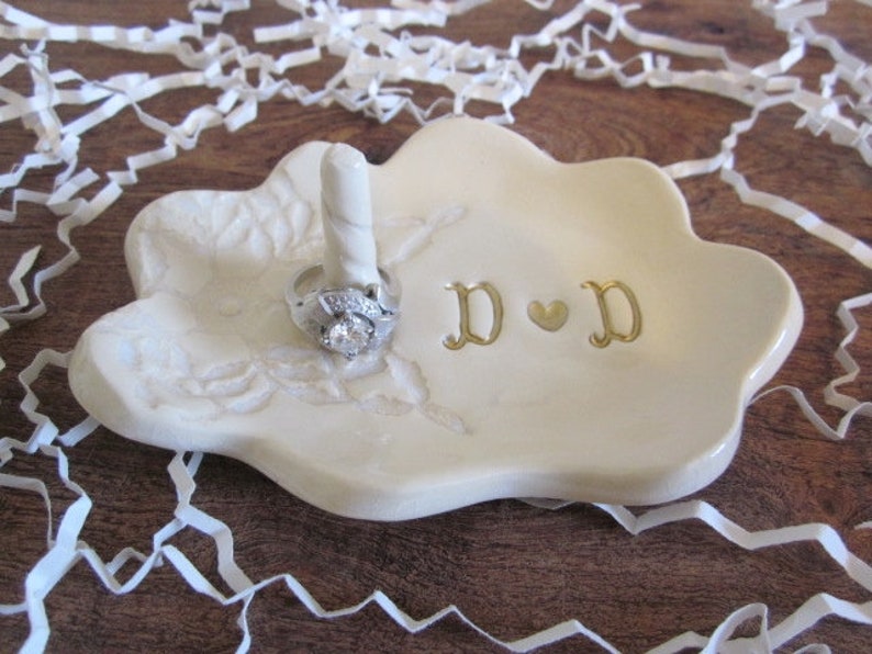 Bridesmaid gift pottery Ring Dish Wedding Gift for Couple White gold Wedding Ring holder Ring Dish Personalized Ring dish Ring holder