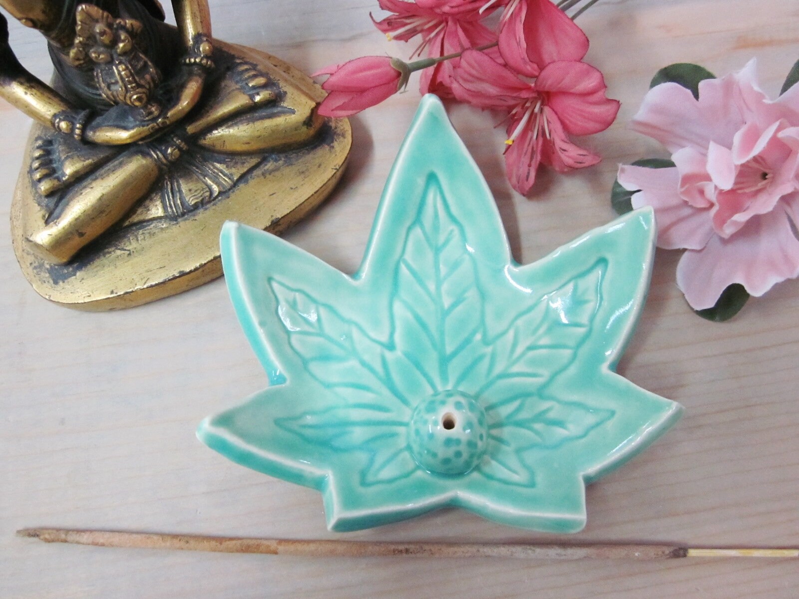 Marijuana leaf Incense Burner / Holder Meditation Incense / Etsy