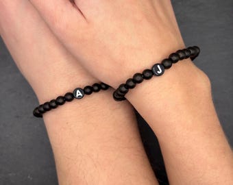 Partnerarmband personalisiert, Valentinstag Geschenk, Partnerschmuck, Partnerarmänder Namen, Buchstaben Perlen, Partnerarmband, Armband Paar