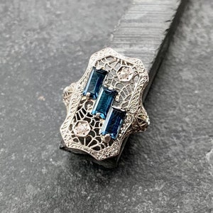 18k White Gold, London Blue Topaz and Diamond Rectangular Filigree Antique Ring - Size 5 1/2 (A2220)