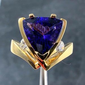 Modern Trillion Tanzanite and Diamond Ring (R2270)