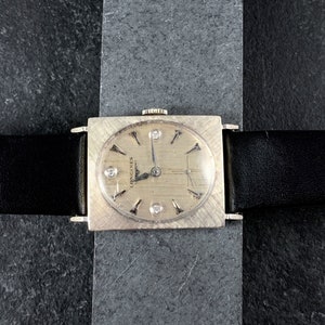 14k White Gold and Diamond Vintage Longines Women&#39;s Wrist Watch (A2350)