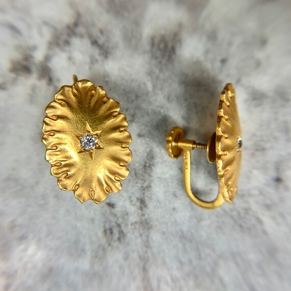 Solid Gold Vintage Screw on Diamond Earrings (A25… - image 6