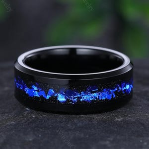 Unique Crushed Sapphire Men&#39;s Black Wedding Band Tungsten Carbide Ring 8mm Men Wedding Ring Birthstone Promise Ring Anniversary Gift for Him