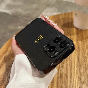 Gepersonaliseerde leren iPhone-hoesje voor iPhone 15 14 13 Pro Max 14 Plus initialen gravure monogram telefoonhoesje Cadeau-idee voor haar Aangepast hoesje