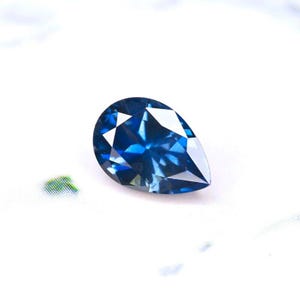 Natural Untreated Blue Sapphire, Rwanda 0.94 Ct Clarity VS2, Precision Pear 7.4 x 5.1 mm, Video Outside!