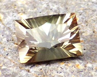 Dichroic Oregon Sunstone 2.65 Ct Flawless, Beautiful Concave Rectangle 9.8 x 7.1 mm, For Top Jewelry, Video!