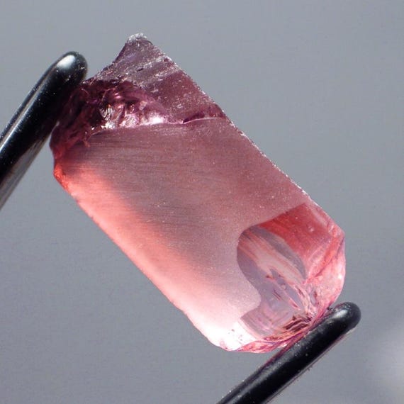 トルマリン　中国産 ブラジル産バイカラートルマリン 1.953ctルース