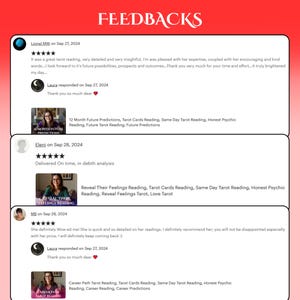 Pu&ograve; includere: Una visualizzazione digitale di tre recensioni dei clienti intitolate FEEDBACKS. Ogni recensione include una valutazione a cinque stelle, nome utente, data, commento e una risposta del venditore. Miniature mostrano servizi di tarocchi.