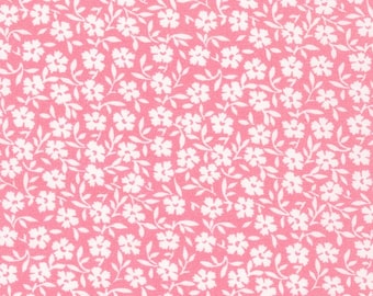 Robert Kaufman Fabric At The Cottage Pink
