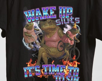 Vintage Meme Frog T-Shirt – Funny Weirdcore Graphic Tee