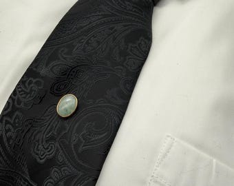 Vintage 18K Gold Jade Tie Tack Mens Luxury Formalwear Accessory