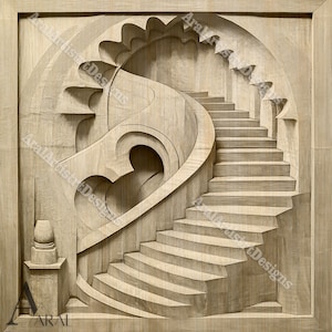 Op de afbeelding: Een houtsnijwerk van een trap met een gebogen ontwerp. De trap is in een houten paneel gesneden en lijkt steeds hoger te gaan.