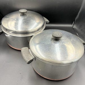 Revere Ware Pre-68 Stock Pot Set: 5 Qt & 4 Qt Copper Bottom Pots with Lids