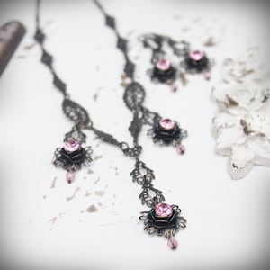 Swarovski Rose Pink Vintage Style Necklace and Earrings Set