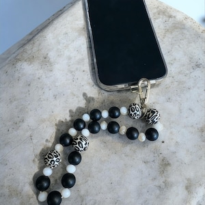 Cell phone chain| Cell phone jewelry| Cell phone strap| Cell phone charm