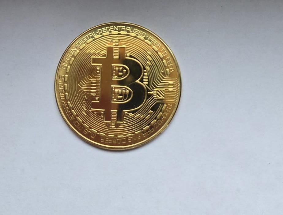 Pièce Bitcoin Métal Doré – Collection Art 40mm, Sans Marque