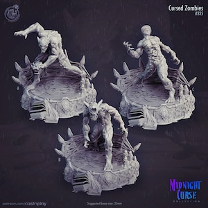 Könnte beinhalten: Drei 3D-gedruckte Miniaturfiguren von verfluchten Zombies, jede mit einer anderen Pose und einem anderen Ausdruck. Die Figuren sind in Grau bemalt und stehen auf runden Sockeln mit aufwendigen Details. Die Figuren sind Teil der Midnight Curse Collection.