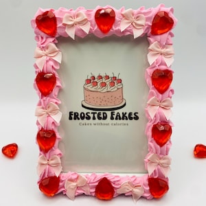 Pink Heart frame/Frosted frame/Fake cake picture frame/Dessert frame/Quirky gift/Fake Cake/Pink Bows/Coquette/Birthday gift/Celebration gift