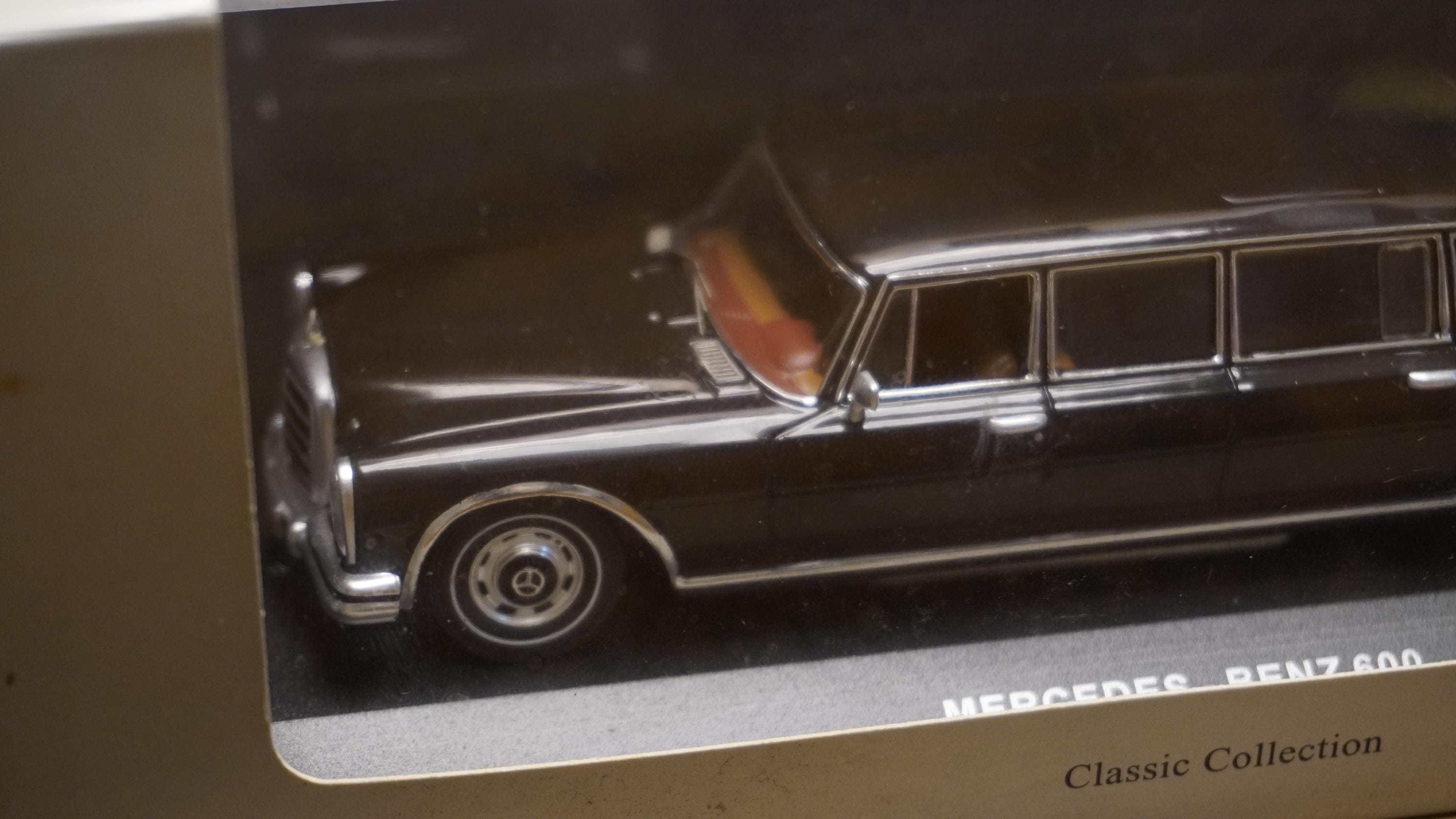 1968 Mercedes-benz 600 Pullman Diecast Model | 1:43 Scale