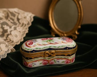 Boîte à bijoux vintage Limoges | Roses bucoliques 7 cm | Porcelaine peinte à la main - Cœur cottage français