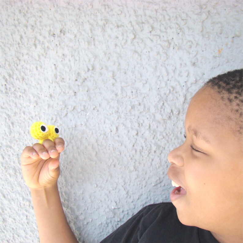 Finger Puppet Crochet Pattern Googly Eye Ring PDF INSTANT image 4