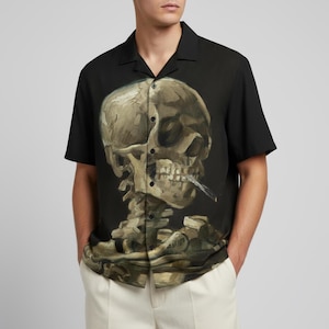 Camisa unisex Vincent van Gogh con cabeza de esqueleto y cigarrillo encendido, camisa con botones de arte, camisa con botones de arte macabro