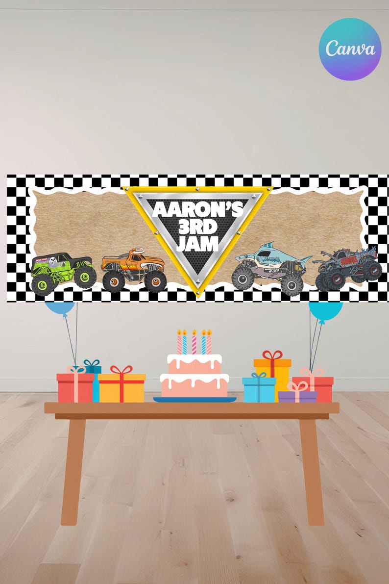 Puede incluir: Una pancarta con borde a cuadros y el texto "AARON'S 3RD JAM" en un tri&aacute;ngulo amarillo. La pancarta presenta ilustraciones de monster trucks. Una mesa contiene un pastel, regalos y globos.
