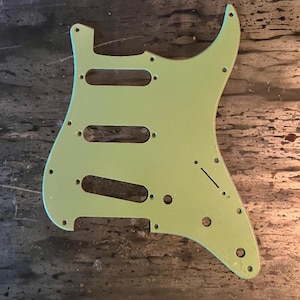 stratocaster surf green pick guard