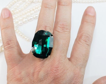 Large Emerald Ring, Oversized Stone Ring, Green Crystal Ring, Cocktail Ring Women, Big Bridal Ring, Mothers Day Gift, May Birthstone, GR72