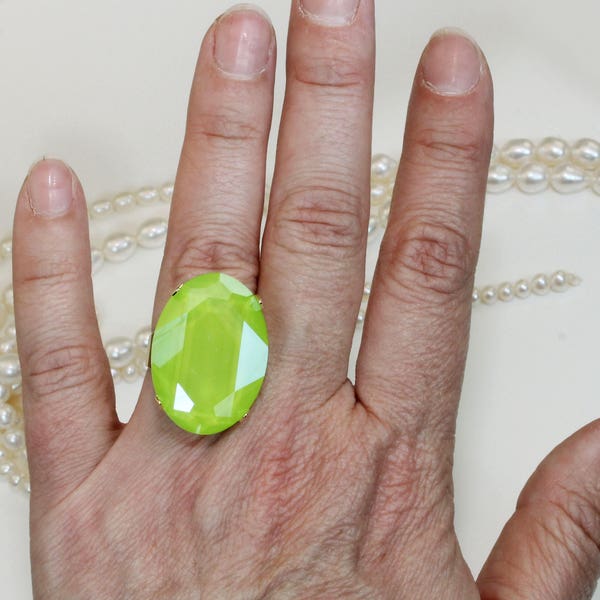 Lime Green Ring, Green Rhinestone Ring, Cocktail Ring, Statement Rings, Lime Green Jewelry, Oversize Stone Ring, Photography Props, GR62