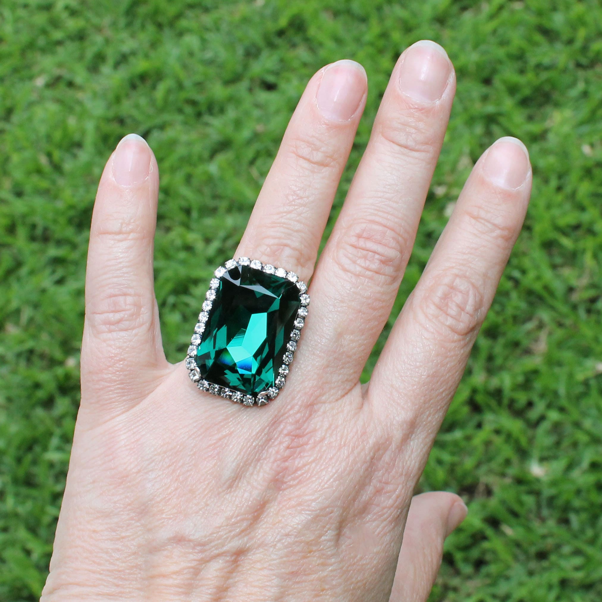 Rectangle Cushion Emerald Ring with Diamond Cluster (1.10cttw) AAAA Quality
