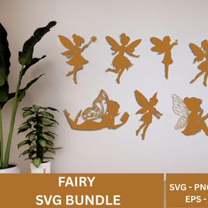 Peut inclure: Un ensemble de 8 fichiers de découpe SVG de silhouettes de fées. Les fées sont dans différentes poses, notamment en train de voler, de lire et de tenir une fleur. Les fichiers sont parfaits pour des projets d'artisanat, comme la création de décalcomanies murales, de transferts thermocollants ou d'autocollants en vinyle.