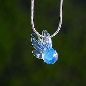 Zelda Fairy Necklace Ghostly White Glass Pendant with Silver Chain, Zelda BOTW & TOTK Fantasy Jewelry for Cosplay, Gift for Couples and Fans