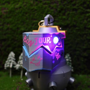 Jinx Grenade DIY Bluetooth Speaker – Portable Gaming Music Collectible League of Legends Fan Creation Customizable Valentine’s Day Gift
