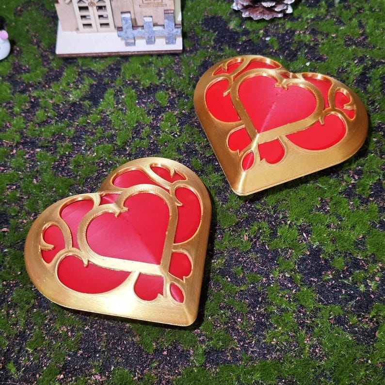 Handcrafted anime jewelry featuring a detailed bird head key design, perfect for fans of magical girl series, anime collectors, and cosplay enthusiasts. A stylish, lightweight, and durable accessory for any occasion.