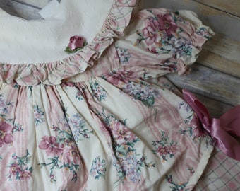 Age 3 A Girls Romany Spanish Style Traditional Smocked Vintage Floral Dress 0