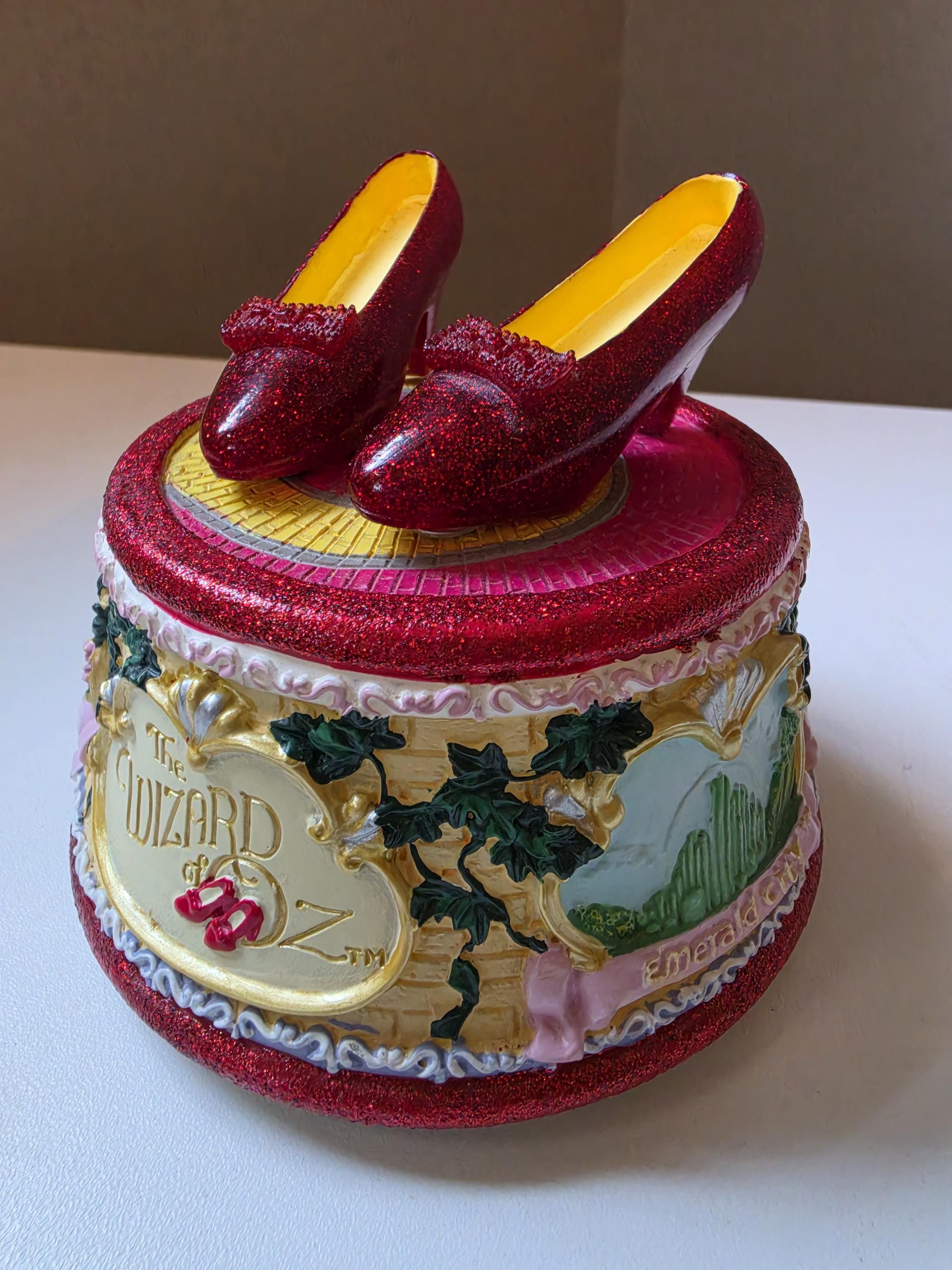 The Wizard of Oz Music Box - Etsy