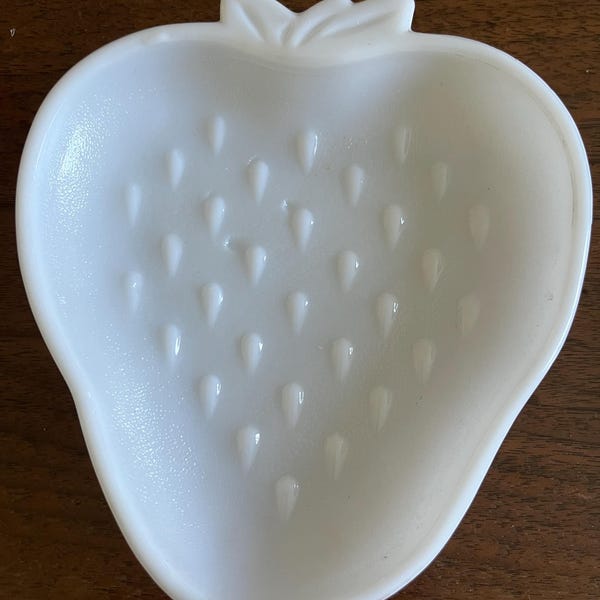 Hazel Atlas milk glass strawberry dish
