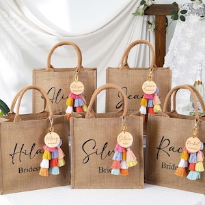 Personalized Bridesmaid Gift Bag with charm, Custom Burlap Gift Bag, Beach Tote Bag, Bridesmaid Proposal Gift Bag, Bachelorette Party Favors