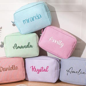 Personalized Embroidered Seersucker Makeup Bag,Bridesmaid Gift,Bridal Party Gifts for Her