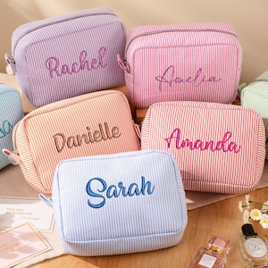 Personalized Embroidered Seersucker Makeup Bag,Bridesmaid Gift Bag,Beauty Makeup Bag,Bridal Party Gifts,Bridesmaid Gifts,Gift for Her